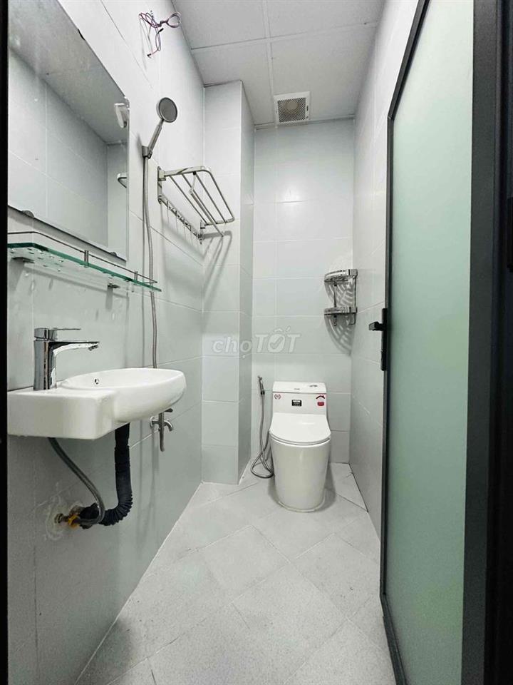 🏠 PHÒNG MỚI SỬA 100% – NGAY CHỢ BÀ ĐIỂM – GẦN TRƯỜNG HUFLIT