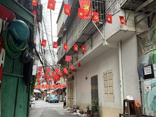 Chính chủ cho thuê nhà tập thể thành công. nguyên hồng. ba đình. hn 55m giá 5,5tr ngõ 10