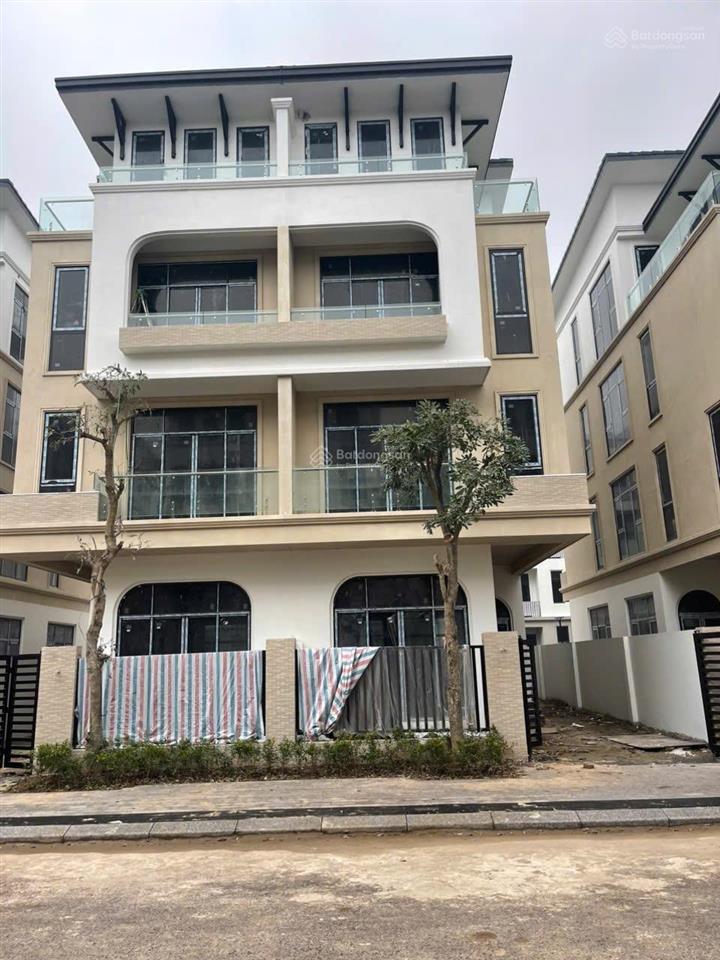 Hàng cực hot! bán gấp lô biệt thự dt 160m2. mt 8m. xây 4t. nhà 2 mặt đường. 0986 459 ***