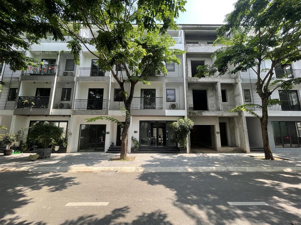 Hàng cực hot! bán gấp liền kề phân khu 1c  ecopark. dt 80m2/ mt 5m/ xây 4t + tum