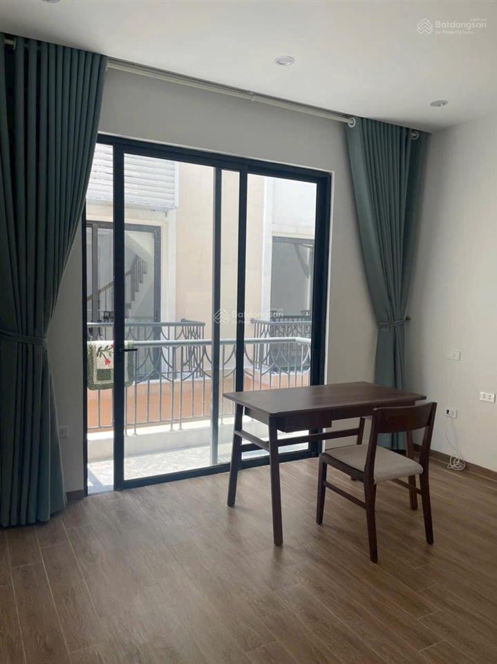 Hàng hot! cho thuê cọ xanh xẻ khe 78m2. full đồ sẵn vào ở ngay. gần công viên, bể bơi.