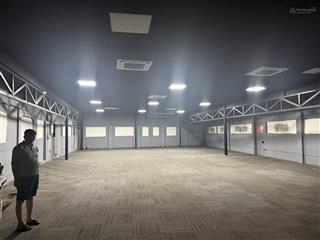 Cho thuê mặt bằng kinh doanh mặt tiền 1215m