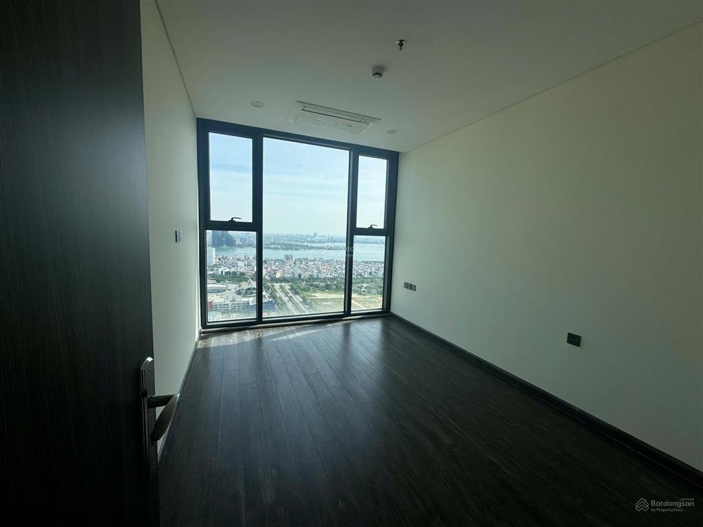 Bán cc n01t7 ngoại giao đoàn view hồ tây, 162 triệu / m2, 104m2, 3pn, 2wc, siêu hot