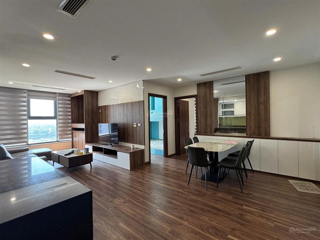Bán cc 2pn, 2wc, 93m2 tại n01t8 ngoại giao đoàn, view hồ điều hòa, hàng hot!