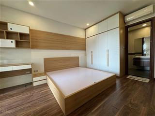 Bán cc 2pn, 2wc, 93m2 tại n01t8 ngoại giao đoàn, view hồ điều hòa, hàng hot!
