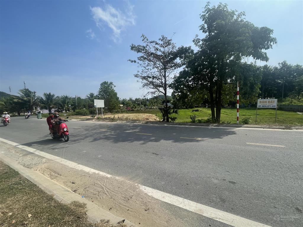 1.433 m² đất mặt tiền đường núi đèn  hà tiên cách biển 200m  chú kiệt 0834 871 ***