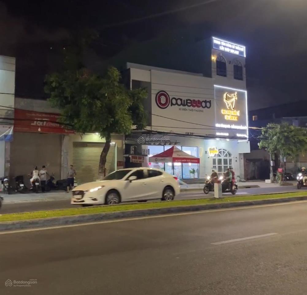 Cho thuê nhà 2 tầng tôn đức thắng gần mega market (ngang 10,5m)