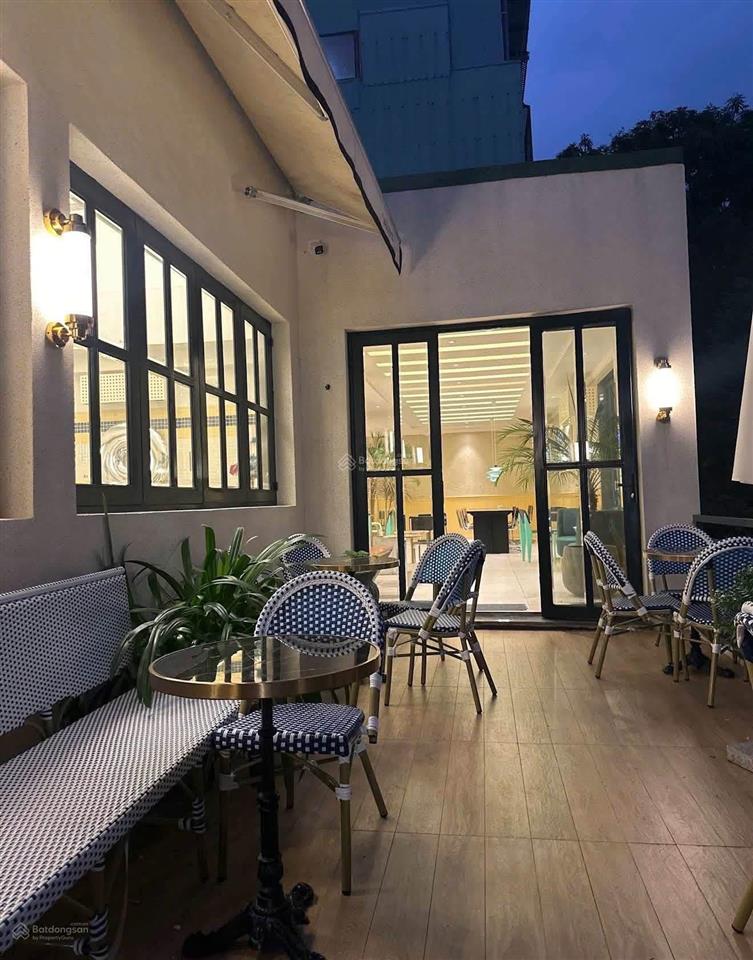 Cho thuê mặt bằng 2mt trần phú (ngang 10m)
