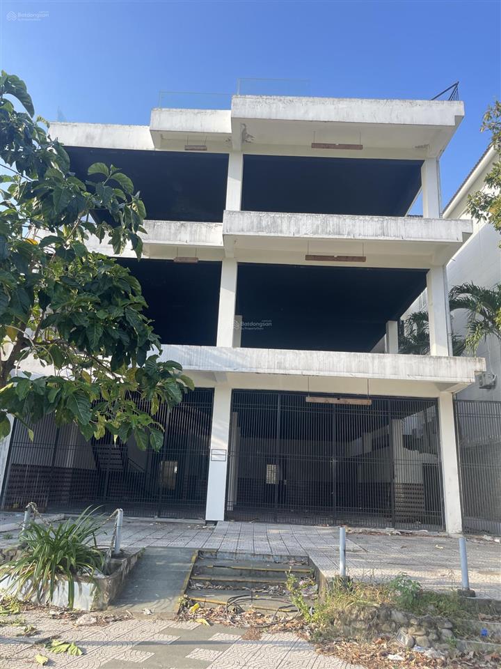 Nhà 4 tầng view biển lương hữu khánh sơn trà ( sd  1600m2  giá  47tr/tháng )