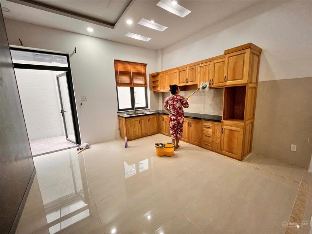 Nhà trọ quận 2, cát lái, gần trường umt, to 2 phòng, chỉ 5 triệu, full đồ