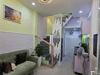 Bán nhà hẻm xe hơi đường lý chính thắng  quận 3