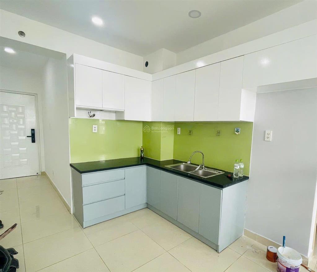 Gia đình về đà lạt bán căn 2pn, 52m2, có ban công phòng khách, vào ở ngay