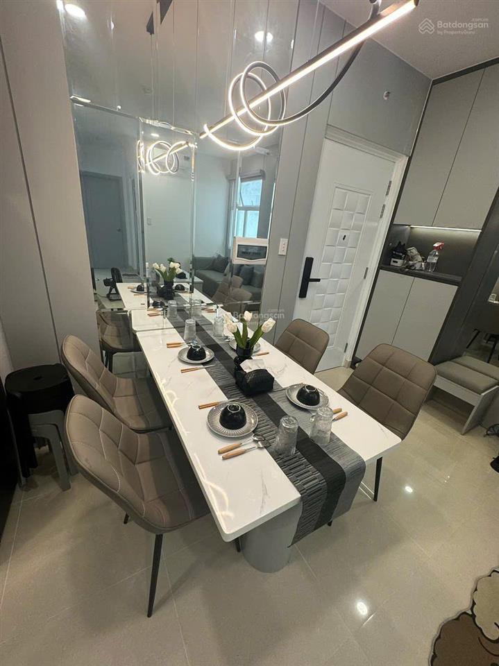 Đi định cư bán căn 2pn 2wc 67m2 full nội thất mới cc dream home quận 8
