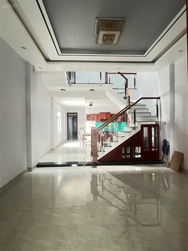 Nhà 2 tầng thanh hoá, đường 10.5m, gần chợ hoà xuân, gần cầu nguyễn trị phương, giá chính chủ