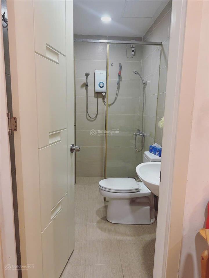 Bán căn hộ 84.5m2 tầng trung view hướng đường giá 2.3 tỷ còn thương lượng nhẹ