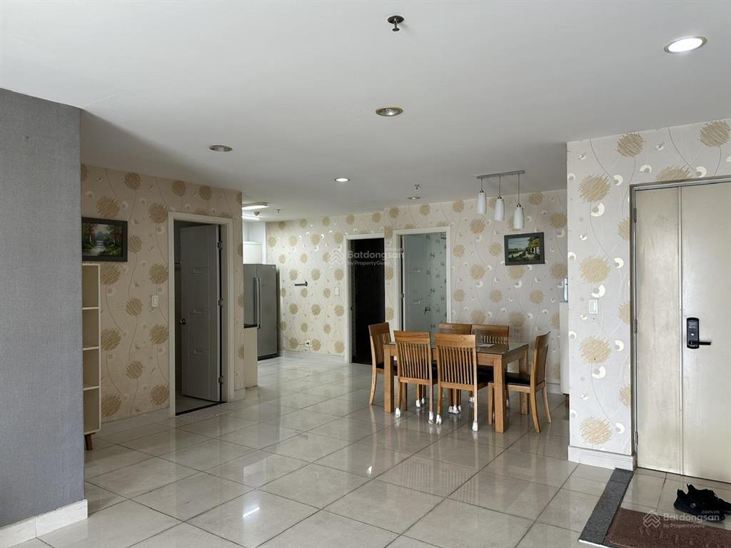 Bán căn hộ 115m2 tầng 22 view hướng bắc mát mẻ cả ngày