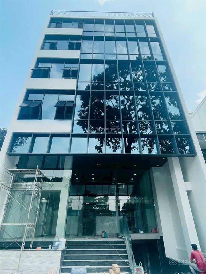 19  21  23 phạm viết chánh q1, dt 10 x 16m, hầm t 5l tm, giá 150 triệu/tháng,  0934 004 ***