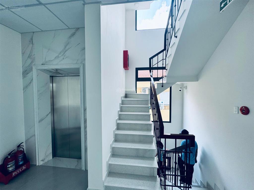 Tòa nhà mặt tiền 23 đường ba tháng hai ngay vòng xoay dân chủ quận 10,  0934 004 ***