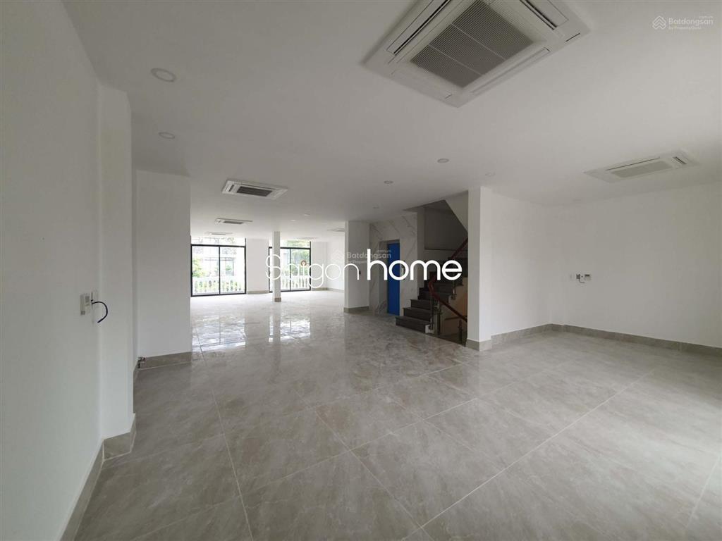 Tòa nhà đẹp khu vip an dương vương quận 5