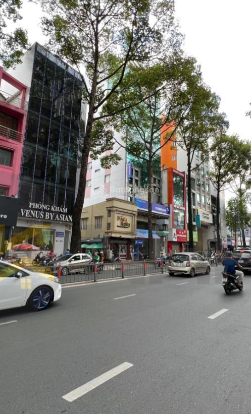 Cho thuê tòa nhà 109111a đường 3/2, phường 12, quận 10  8x28m 1 hầm 7 tầng