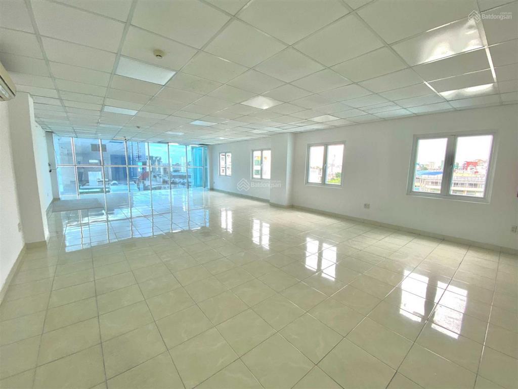 118 pasteur, gần nguyễn thị minh khai quận 1  20x40m