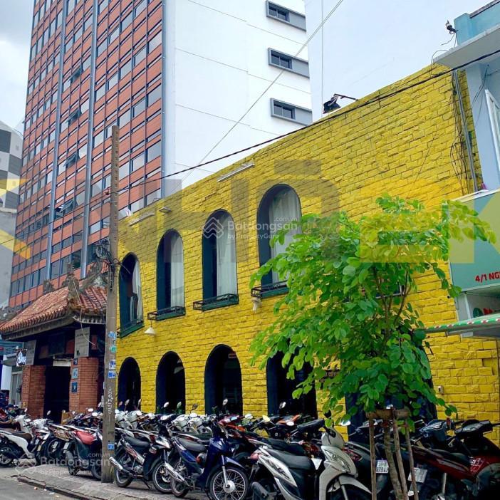 Căn góc 8bis nguyễn văn tráng, bến thành, quận 1 (cạnh đh hoa sen)  12m x 20m trệt 2 lầu