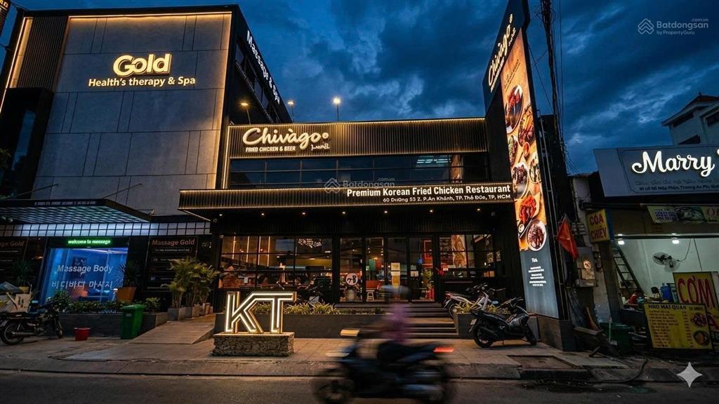 Nhà mặt tiền trần não khu sầm uất quận 2