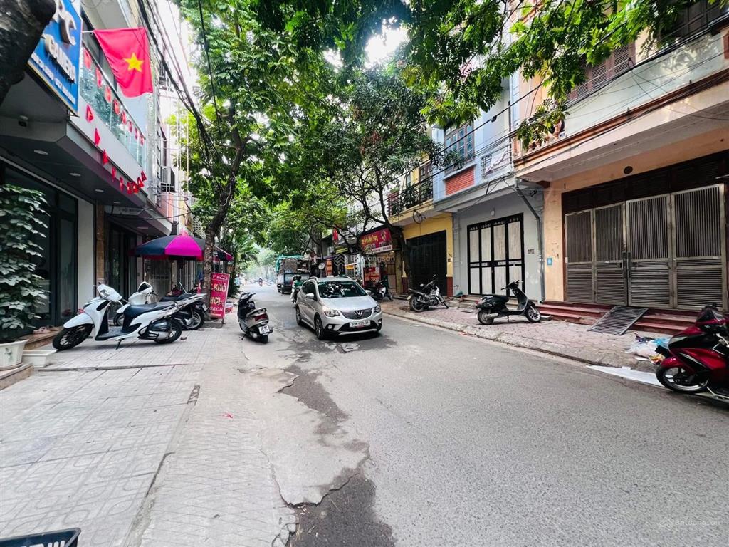 Chủ cần bán gấp trước tết toà ccmn cạnh đh công nghiệp, 65m2 x7 tầng, 15 pn ô tô đỗ cửa.