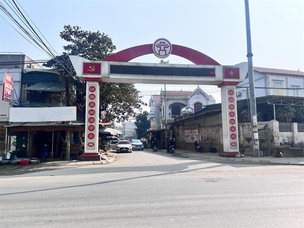 Chủ cần tiền bán gấp 463m2 đất thị trấn, mt35m, lô góc, chia được 5 mảnh đẹp, ô tô tải đỗ tận nơi.