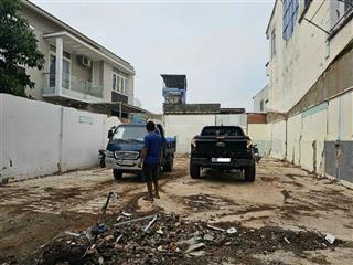 Đất bán p.quang vinh 100m2 giá 3,8 tỷ sau lưng mầm non quang vinh đường xe hơi sổ riêng vị trí đẹp