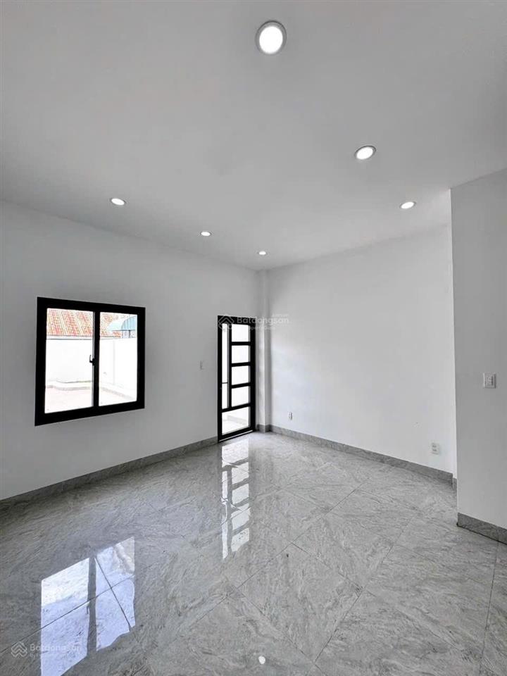 Nhà bán mt nguyễn thành phương 8,2 tỷ nhà 2 lầu 128m2 vị trí kinh doanh giá ngộp bán nhanh