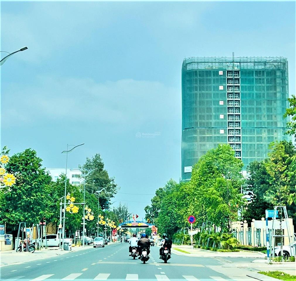 Nhà bán chợ hãng dầu khu nhà trắng 57m2 hiếm người bán 3,45 tỷ góc 2mt nhà lầu 3pn đường bàn cờ