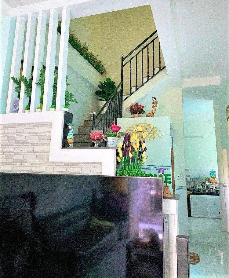 Nhà bán chợ hãng dầu khu nhà trắng 57m2 hiếm người bán 3,45 tỷ góc 2mt nhà lầu 3pn đường bàn cờ