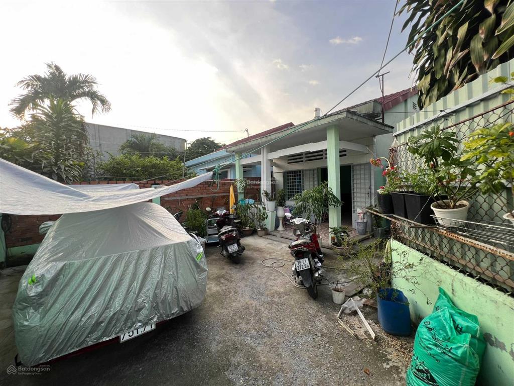 Nhà bán gần lẩu tôm 5 ri 172m2 giá 4,6tỷ nhà cũ hẻm xe hơi phù hợp xây biệt thự giá ngộp