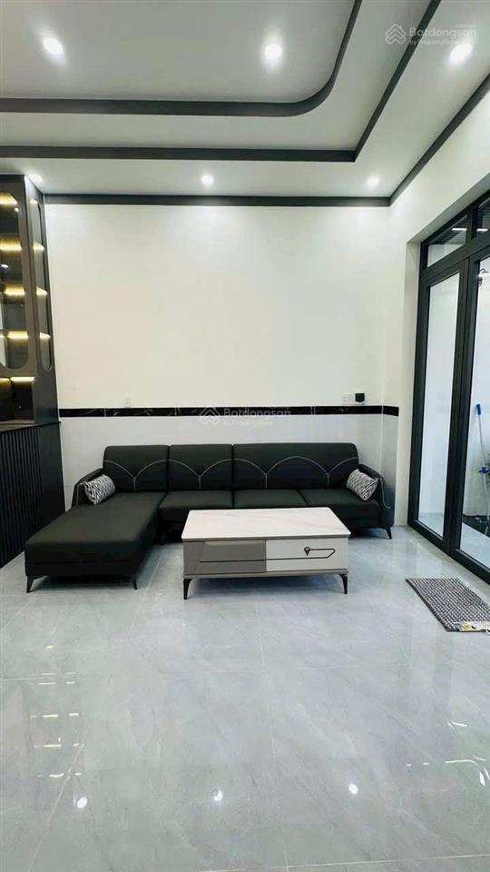 Nhà 118m2 gần ngô quyền cấp 4 ô tô đậu trong nhà 2pn sổ riêng 4,75 tỷ chỉ việc vào ở ngay