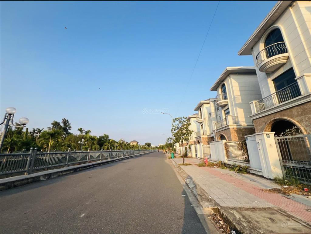 Biệt thự xây thô kdc bửu long nhà thô 15 tỷ view đẹp 300m2 đơn lập nhà 2 lầu 6pn hầm xe hơi