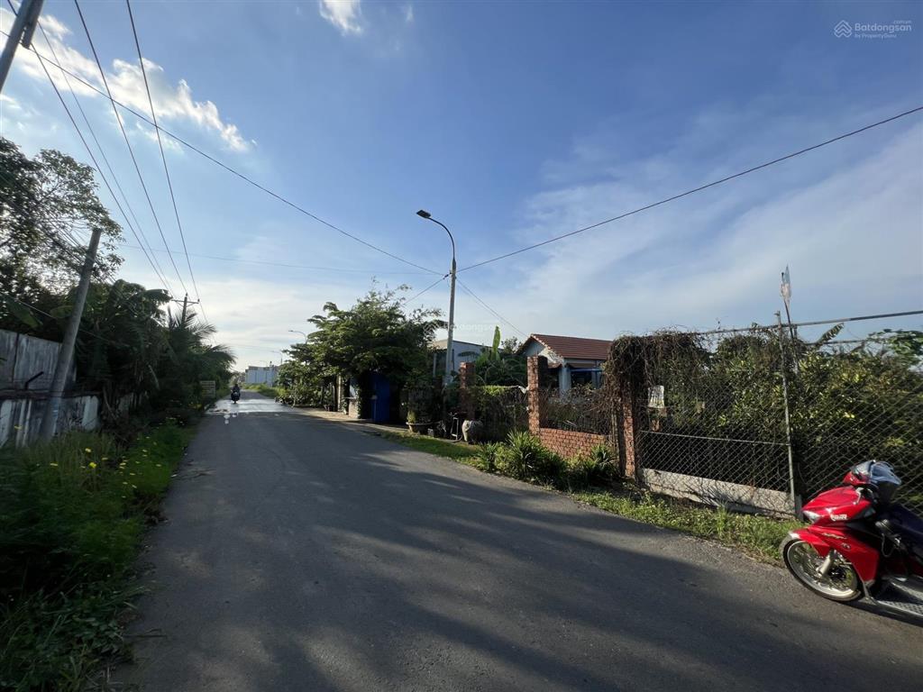 Bán 1000m2 mt bình hoà  cây dương giá 5,2 tỷ shr view sông đồng nai đường rộng thoáng làm nhà vườn