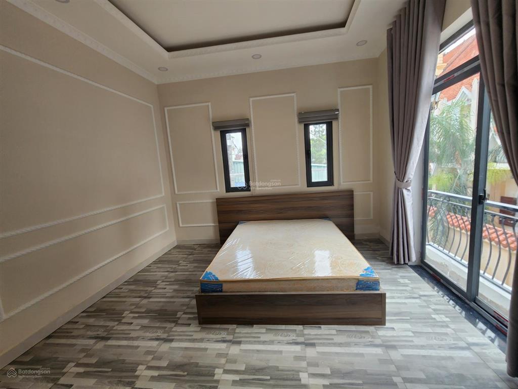 Bán căn góc nhà 1 trệt 2 lầu ngay giáo xứ phúc hải, tân phong đất 70m2 dts hơn 200m2, giá 4,5 tỷ