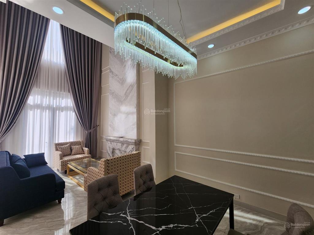 Bán căn góc nhà 1 trệt 2 lầu ngay giáo xứ phúc hải, tân phong đất 70m2 dts hơn 200m2, giá 4,5 tỷ