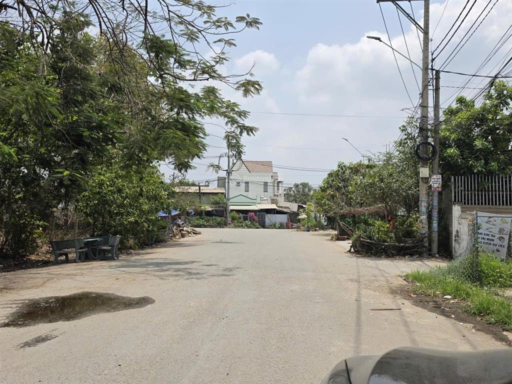 Đất góc 2 mặt tiền đường huỳnh mẫn đạt 2 tỷ chẵn 63m2 sổ sẵn siêu đẹp ngộp cần bán lỗ hàng cực hiếm