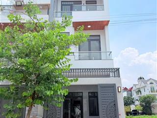 Nhà mới xây 3 lầu đường f7 giá 5,7 tỷ kdc bửu long hiện đại đẳng cấp sổ sẵn hoàn công giao nhà 5pn