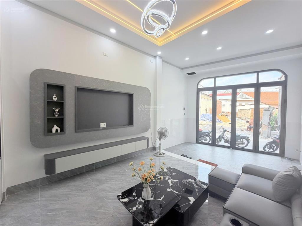 Nhà bán p.tân triều ( tân phong) hồ hoà xây sẵn vào ở ngay 80m2 đất sổ hoàn công 150m2 hỗ trợ bank