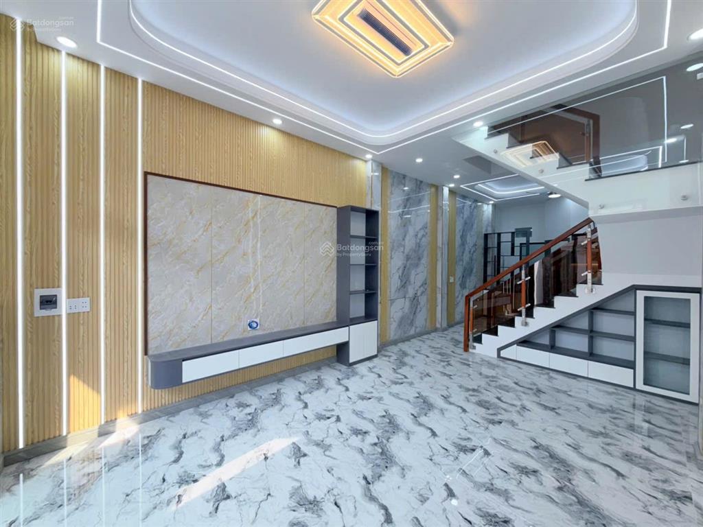 Nhà p. biên hoà (hoá an) xây sẵn vào ở ngay sổ hoàn công sân xe hơi giá 3,3 tỷ full tiện ích