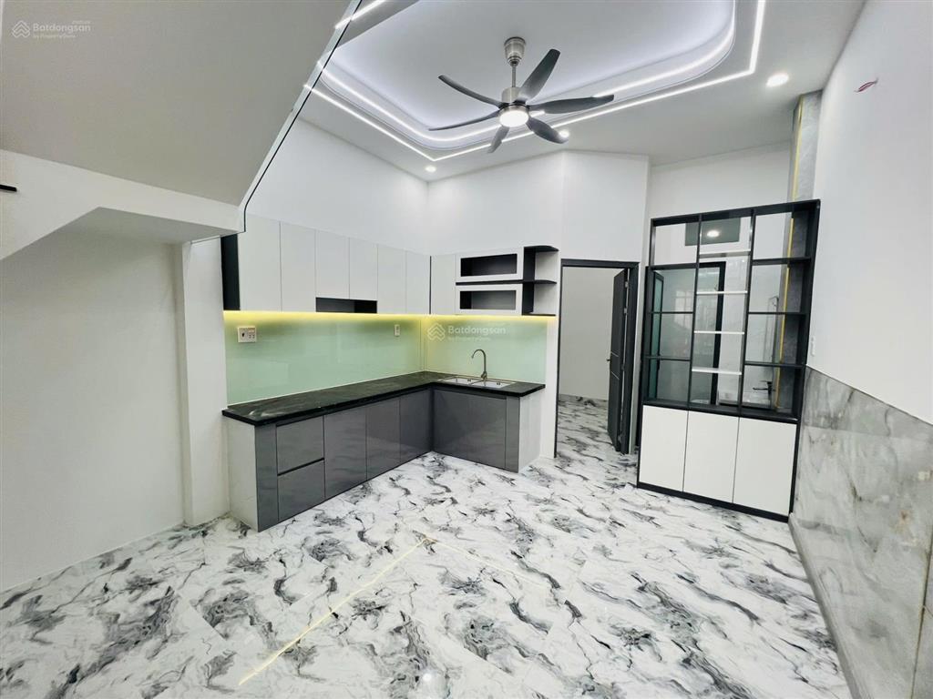 Nhà p. biên hoà (hoá an) xây sẵn vào ở ngay sổ hoàn công sân xe hơi giá 3,3 tỷ full tiện ích