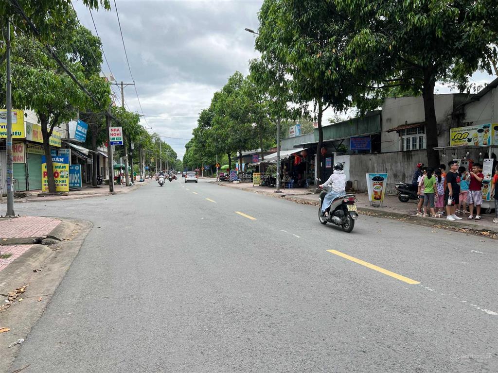 Mặt tiền nguyễn du 3 lô liền kề giá 21 tỷ ngang 12,6m vị trí đẹp kinh doanh đang cho thuê 25tr/th