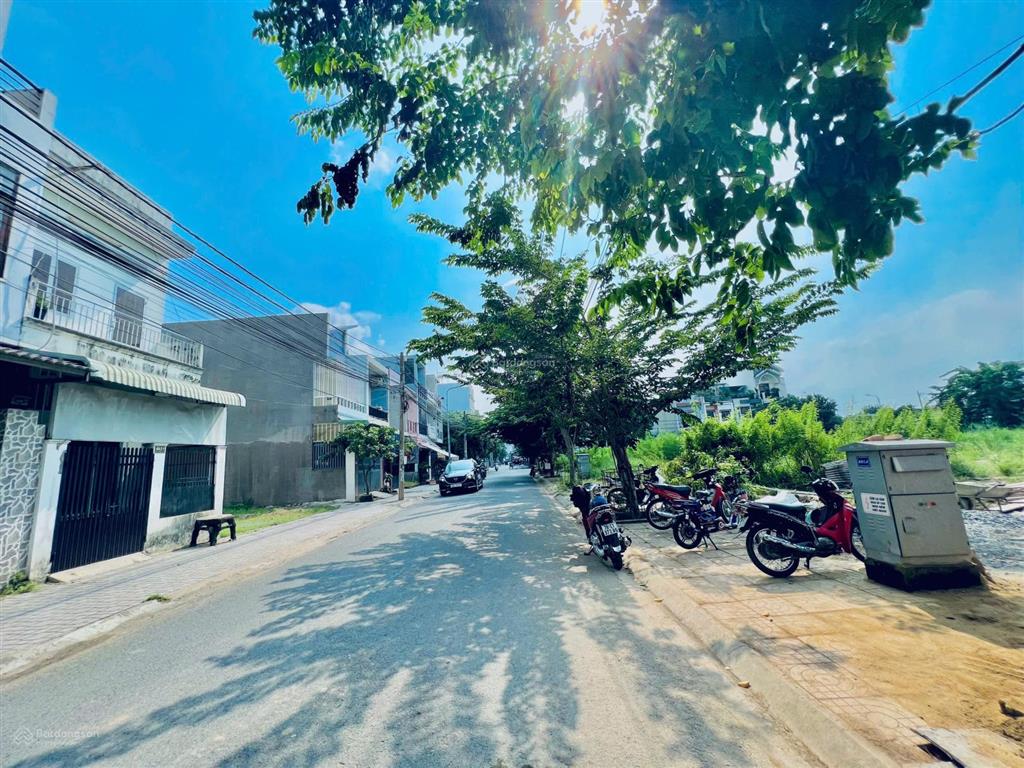 Đất bán p. quang vinh 100m2 vị trí 2 nguyễn du thông sang mega, kinh doanh buôn bán 4,68 tỷ