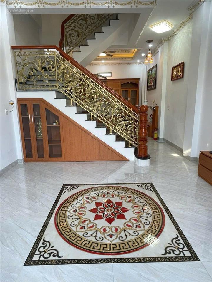 Nhà bán mới xây 1 trệt 2 lầu p.tân hiệp( cũ) 1 sẹc trại giam b5 cách naq chỉ 200m giá 4,9 tỷ