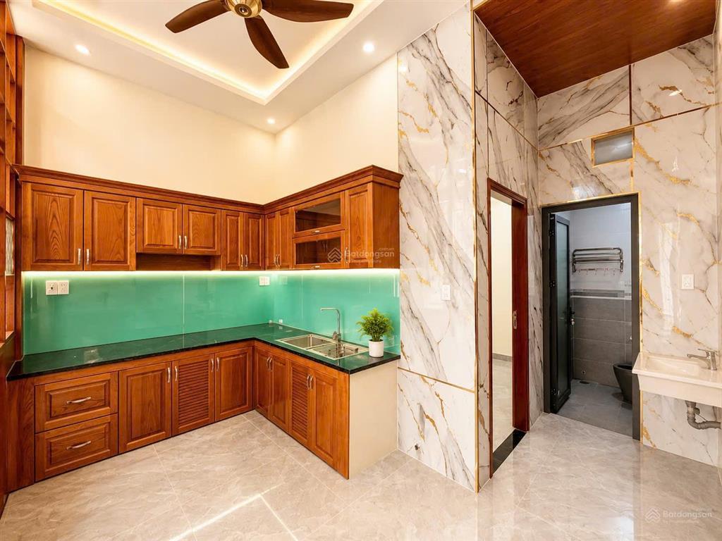 Nhà bán p. bửu hòa mới xây hiện đại 3,68 tỷ 1 trệt 1 lầu 66m2 hoàn công đầy đủ xe hơi tận cửa