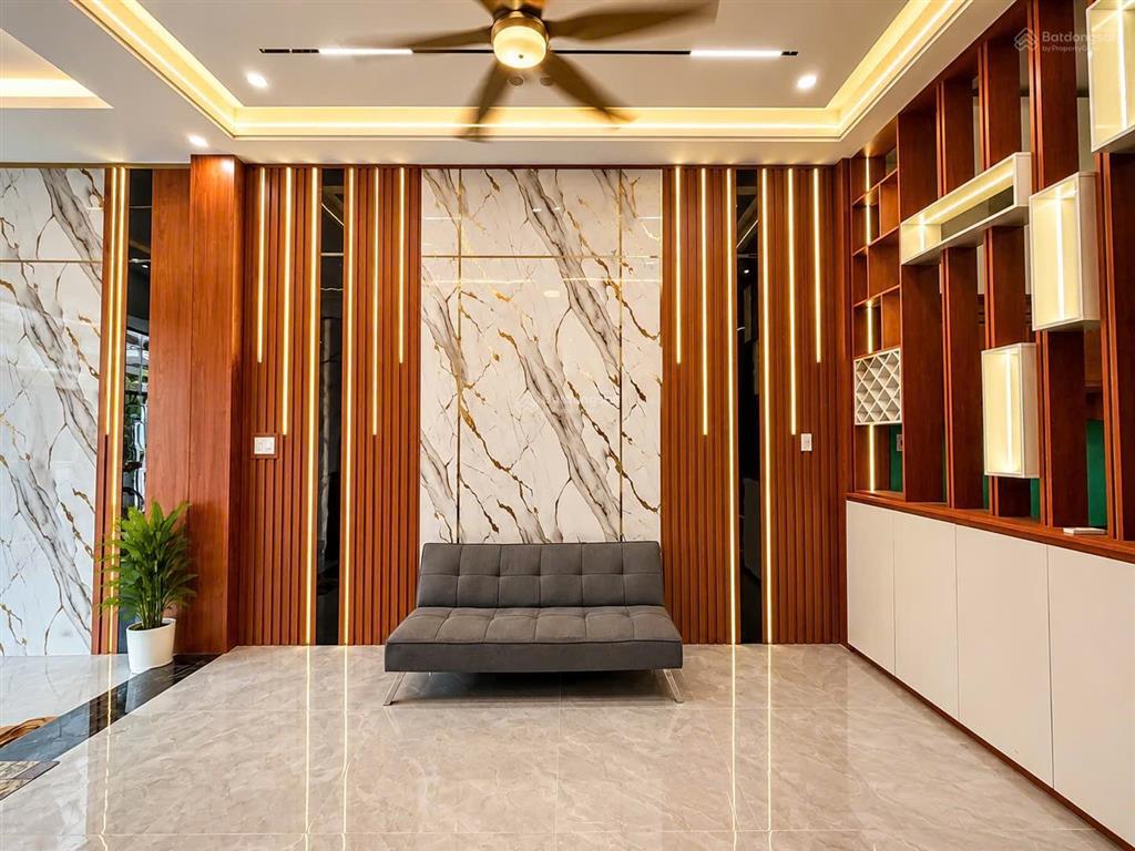 Nhà bán p. bửu hòa mới xây hiện đại 3,68 tỷ 1 trệt 1 lầu 66m2 hoàn công đầy đủ xe hơi tận cửa