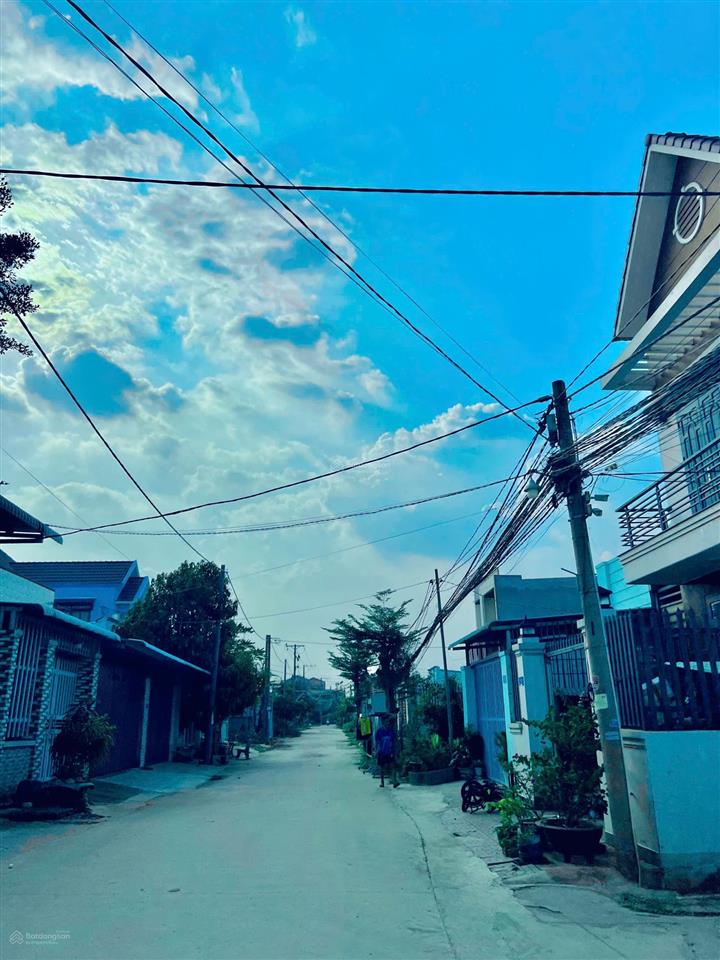 Đất chính chủ cần bán 138m2 giá 1,6 tỷ tân bình hương lộ 7 sổ riêng full thổ đường 6m nhà xây kín